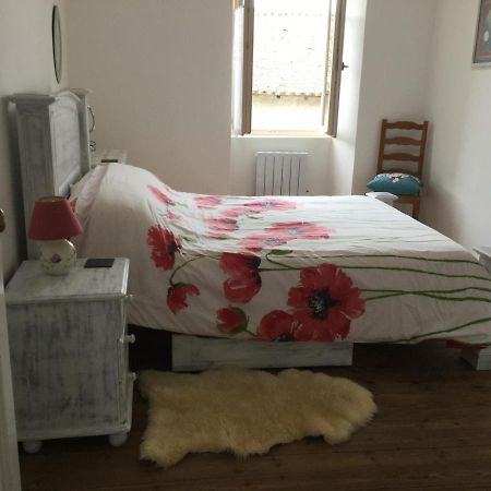 No Name Bed & Breakfast Chabanais Екстериор снимка
