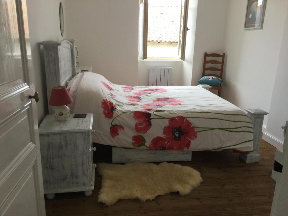 No Name Bed & Breakfast Chabanais Екстериор снимка